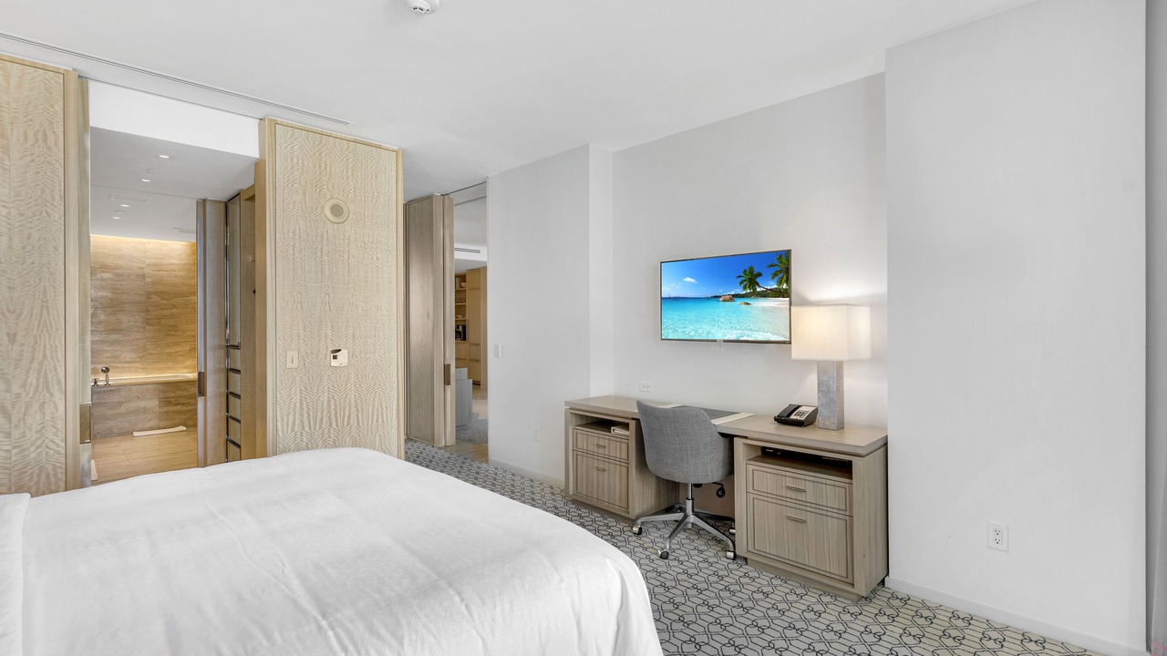 Photo of Bedroom in Bal Harbour