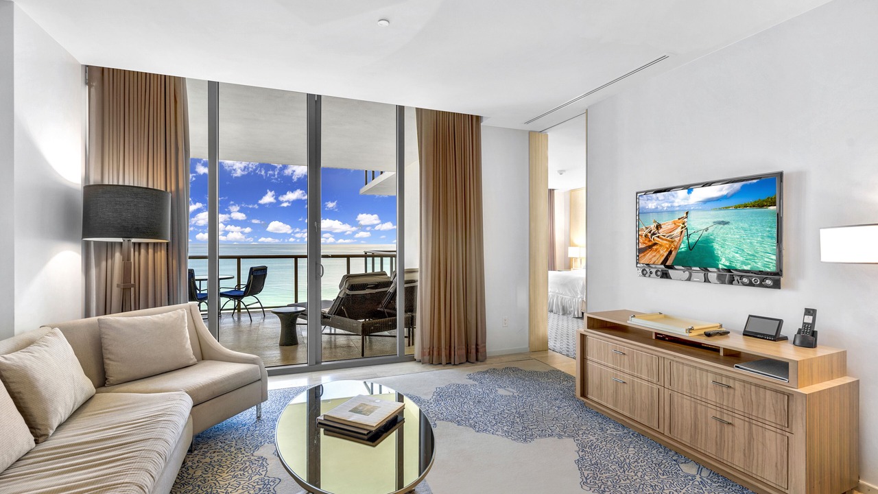 Photo of Livingroom in Bal Harbour