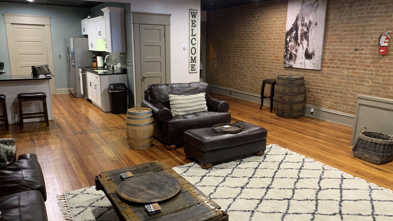 Photo of Others in Elizabethtown