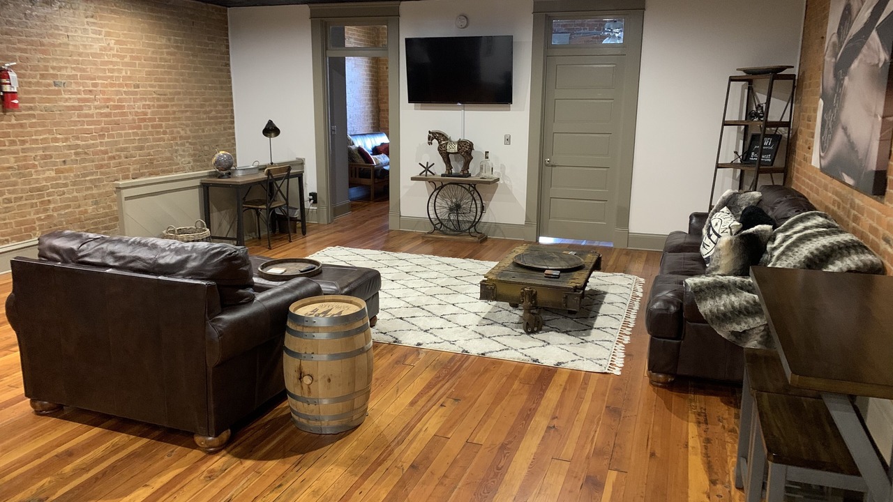 Photo of Livingroom in Elizabethtown