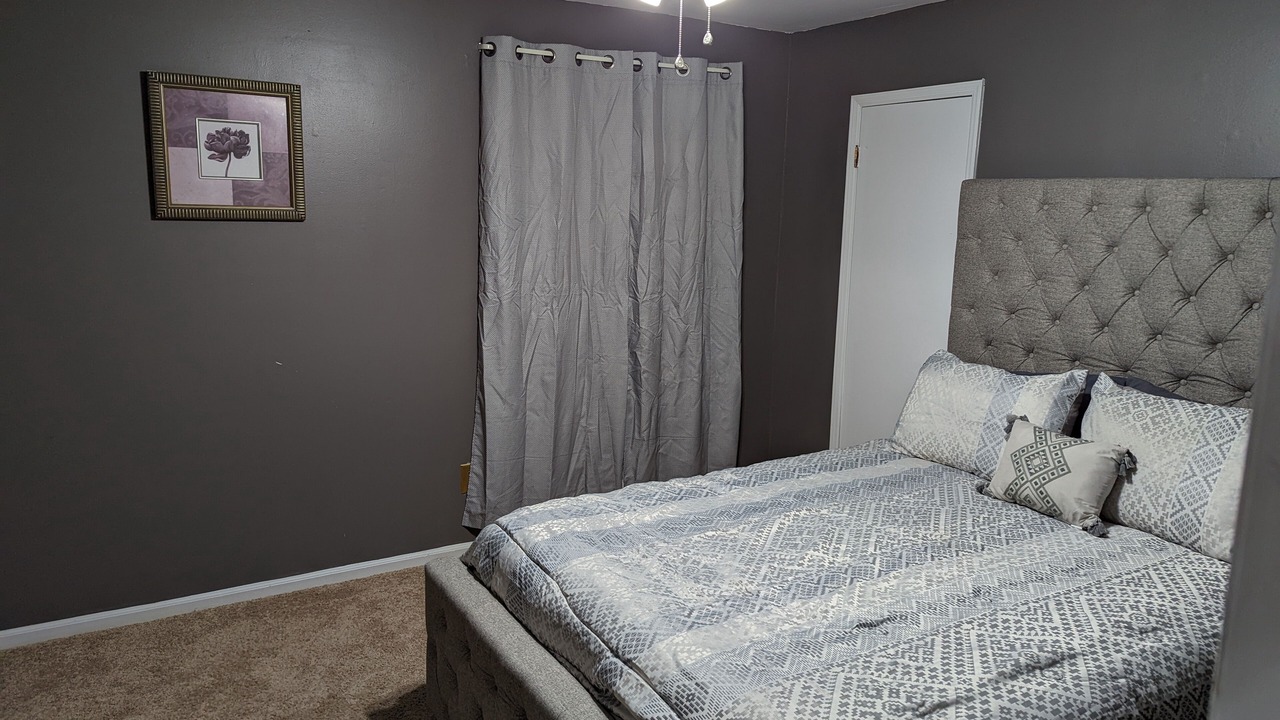 Photo of Bedroom in Albany
