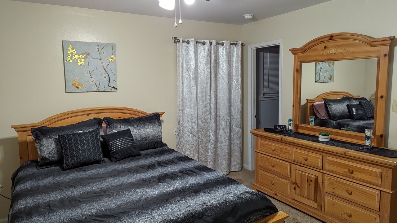 Photo of Bedroom in Albany