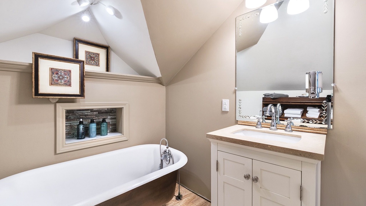 Photo of Bathroom in Peak's Suburban Addition