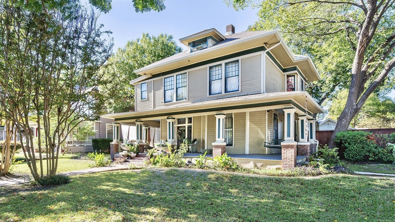 Photo of Outdoor in Peak's Suburban Addition