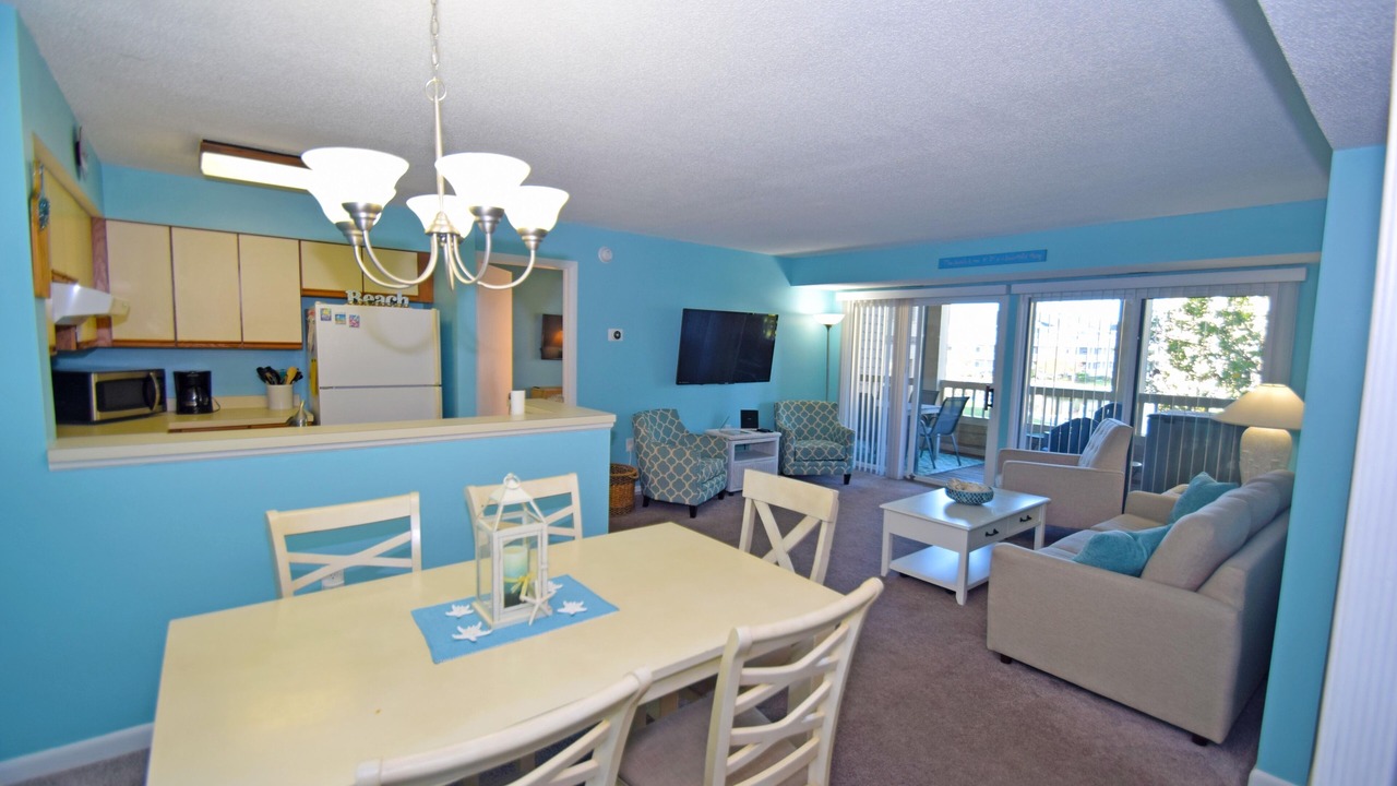 Photo of Livingroom in Heron Harbour Isle