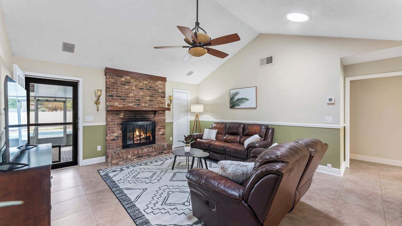 Photo of Livingroom in Southside