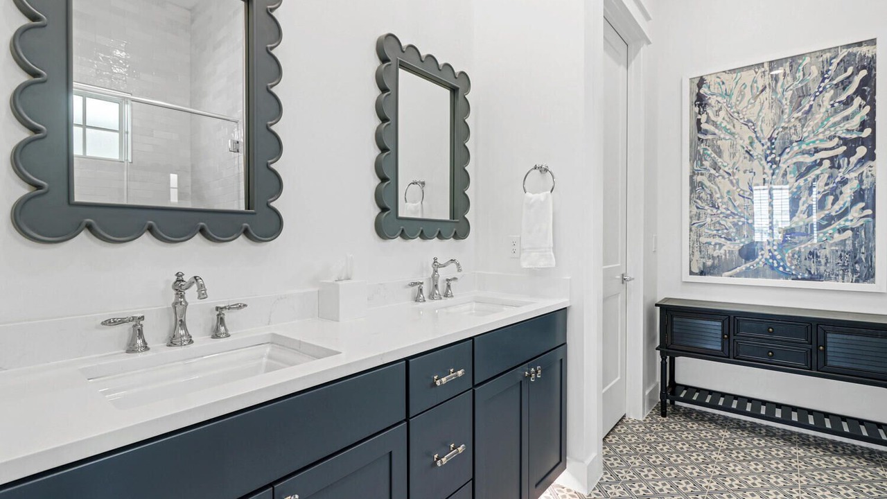 Photo of Bathroom in Cinnamon Shore