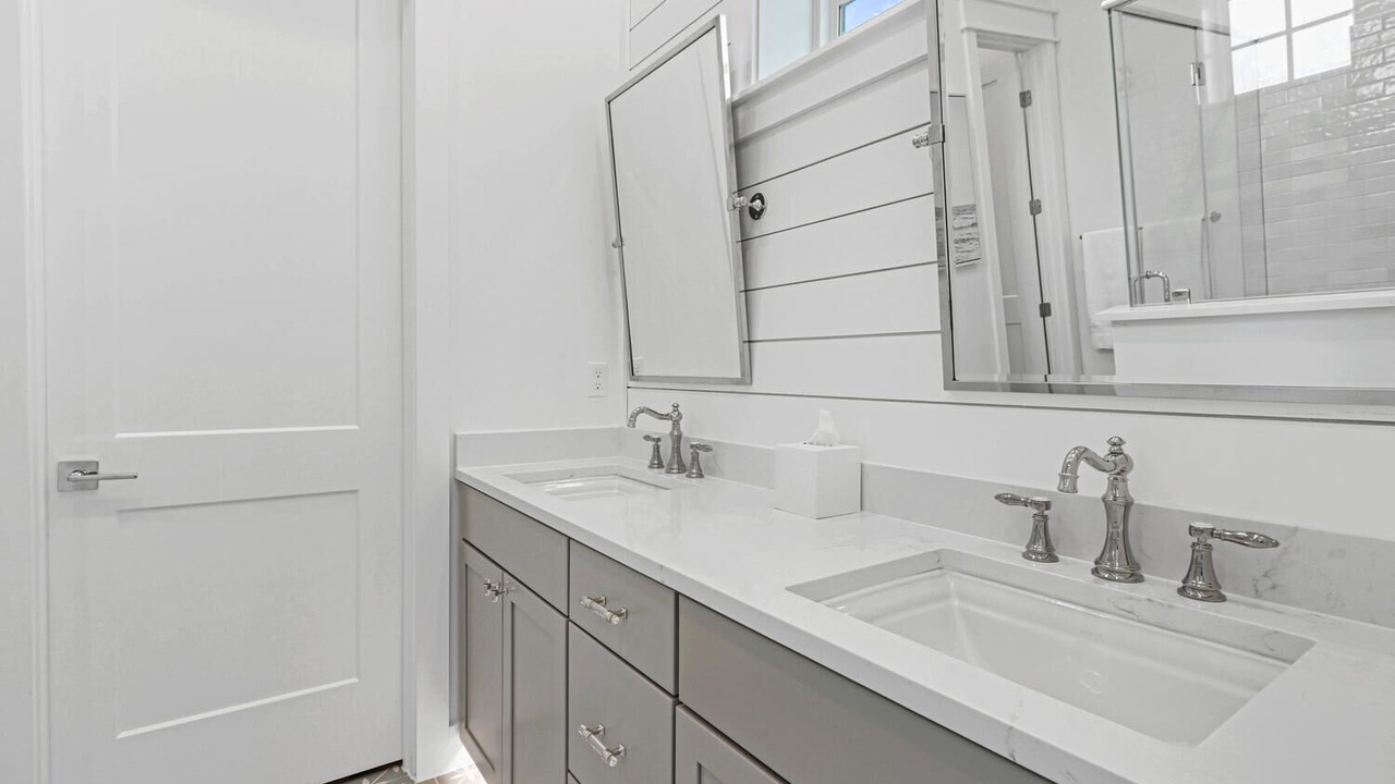 Photo of Bathroom in Cinnamon Shore