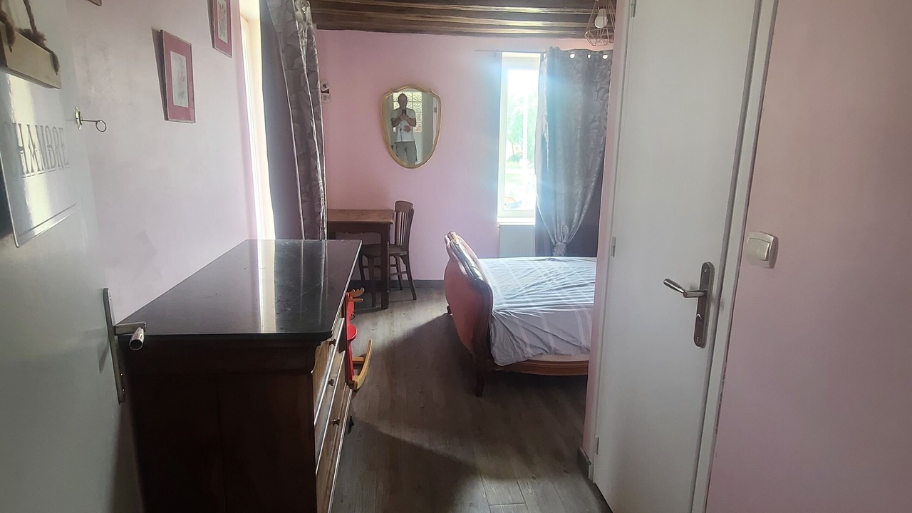 Photo of Bedroom in Crouttes-sur-Marne