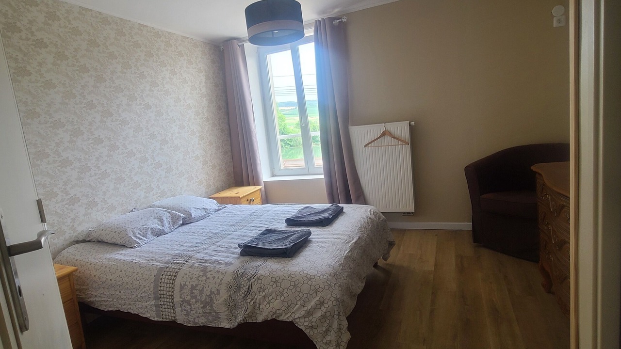 Photo of Bedroom in Crouttes-sur-Marne