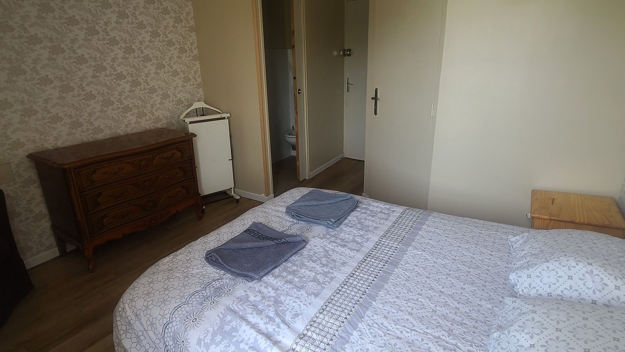 Photo of Bedroom in Crouttes-sur-Marne