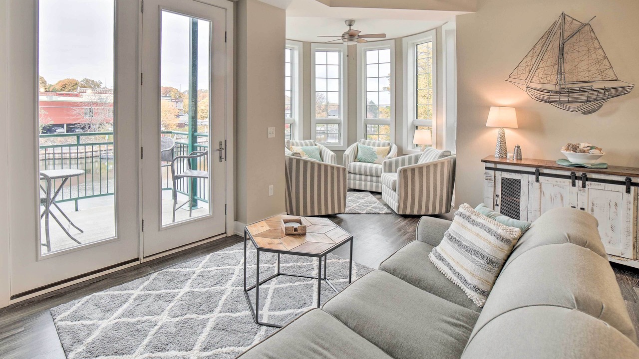 Photo of Livingroom in Manistee