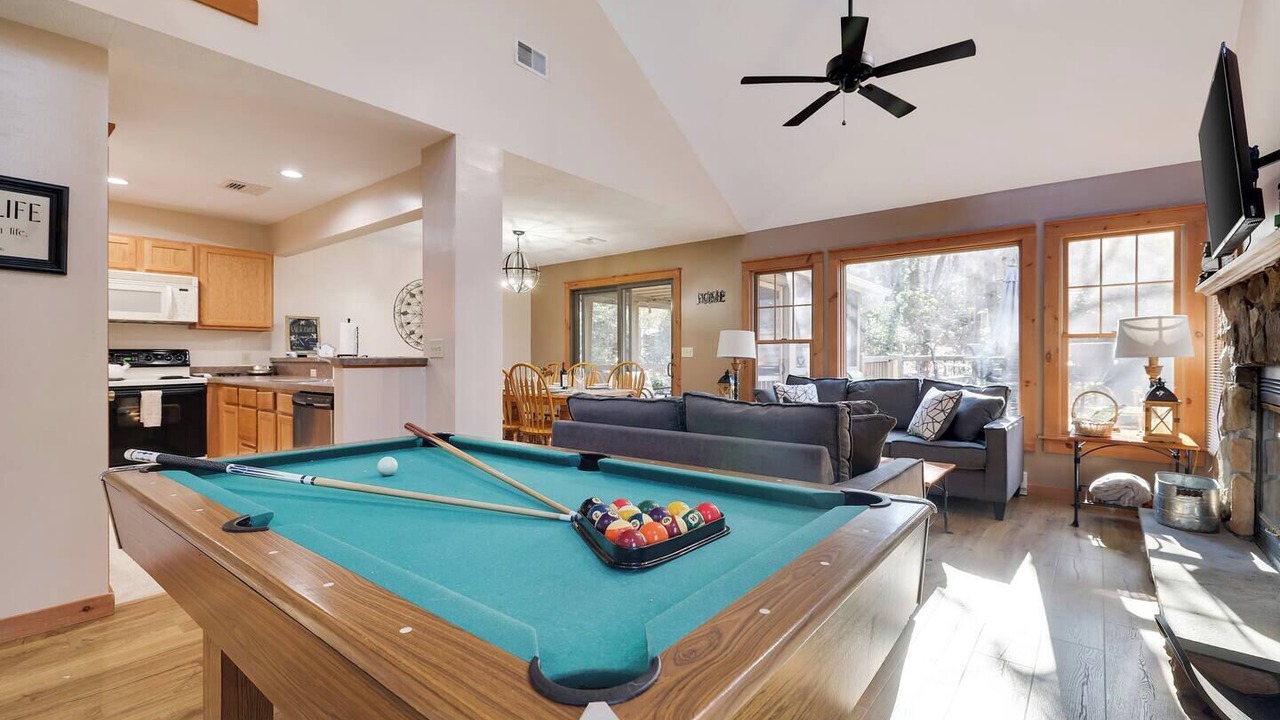 Photo of Livingroom in Tannersville