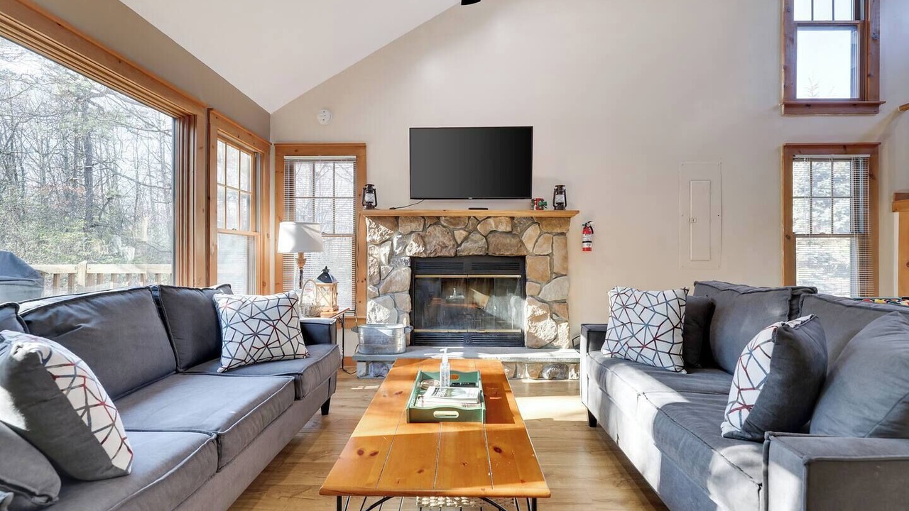 Photo of Livingroom in Tannersville