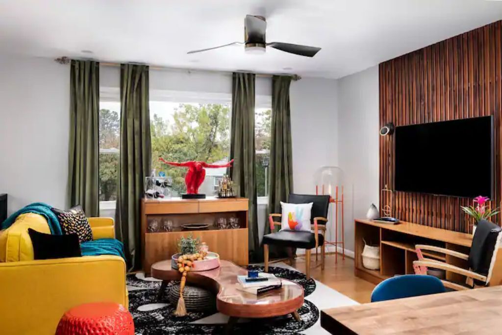 Photo of Livingroom in Waycroft - Woodlawn