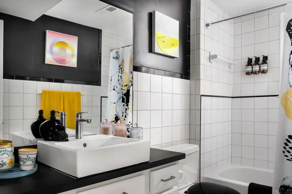 Photo of Bathroom in Waycroft - Woodlawn