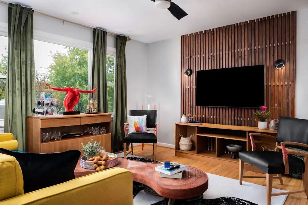Photo of Livingroom in Waycroft - Woodlawn