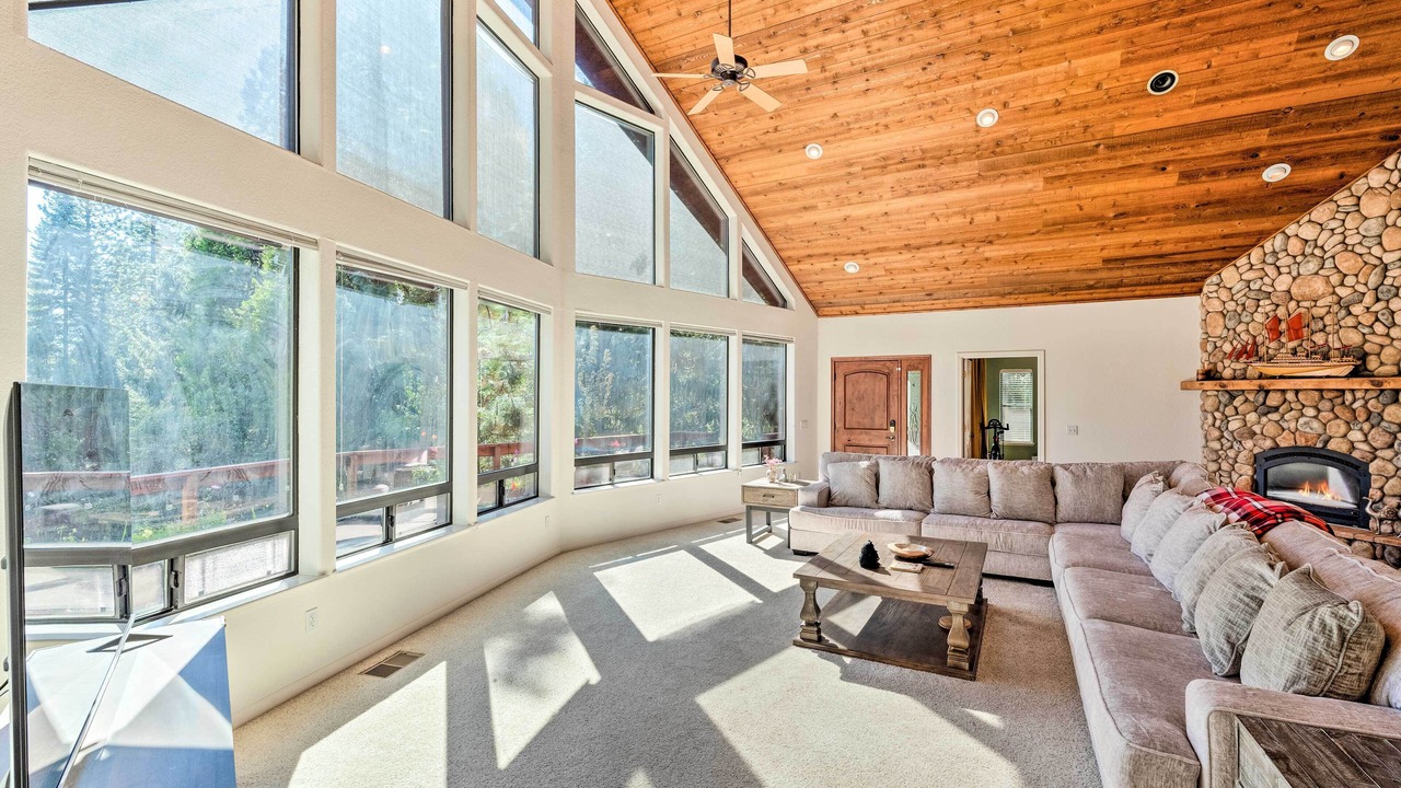 Photo of Livingroom in Glencoe