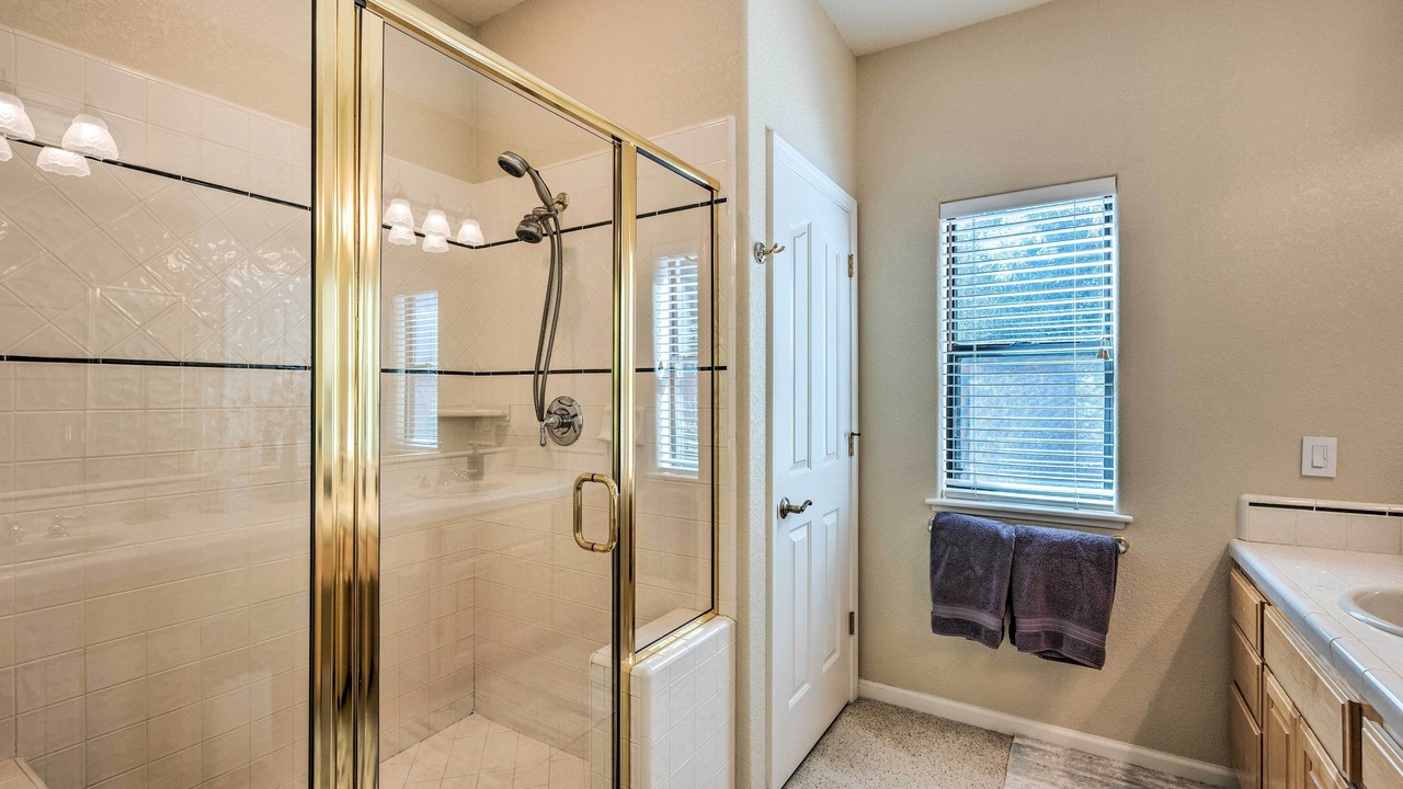 Photo of Bathroom in Glencoe