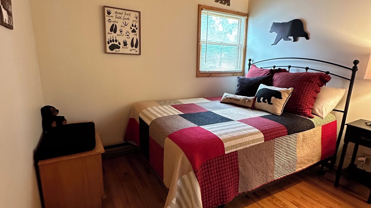 Photo of Bedroom in Lake George