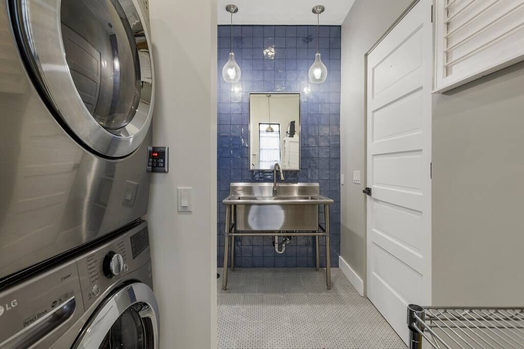 Photo of Bedroom in West University
