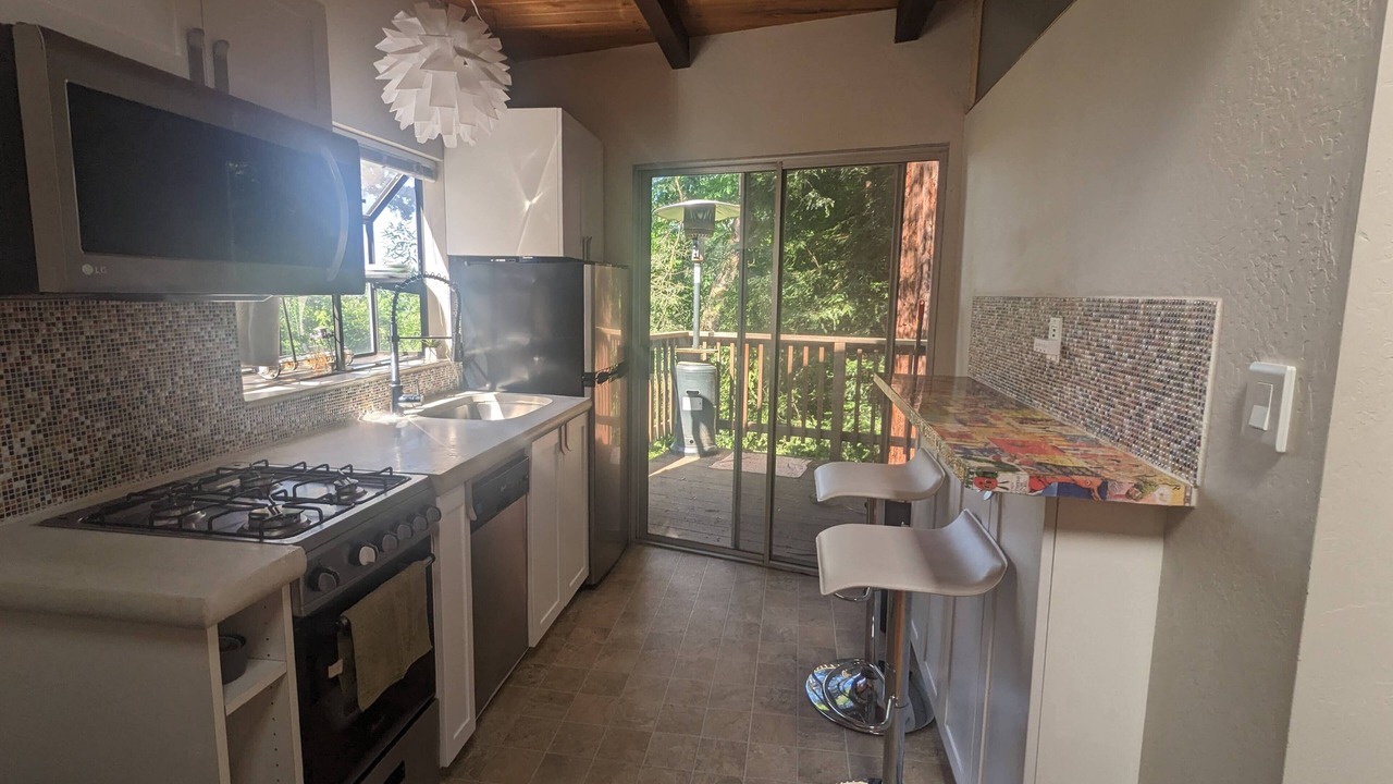 Photo of Kitchen in Lexington Hills