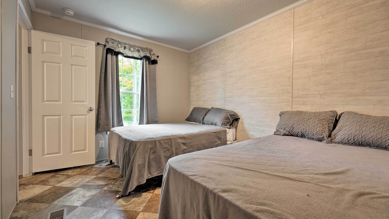 Photo of Bedroom in Cassopolis