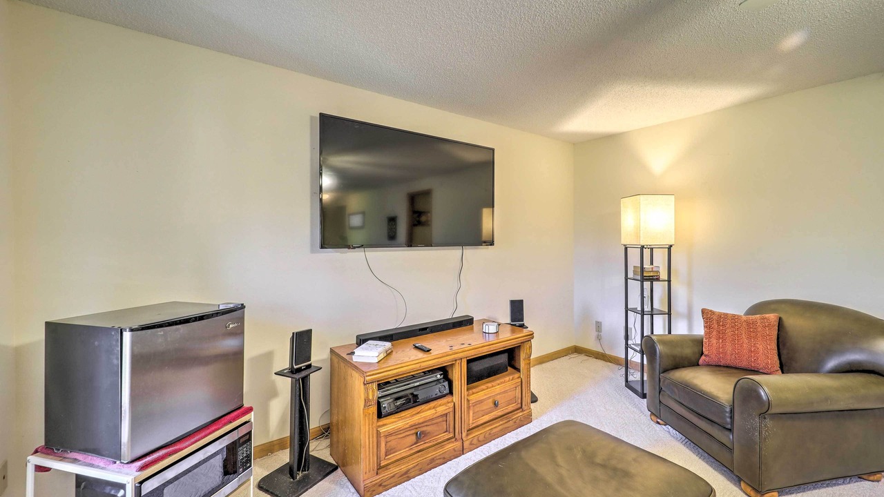 Photo of Livingroom in Charter Hills