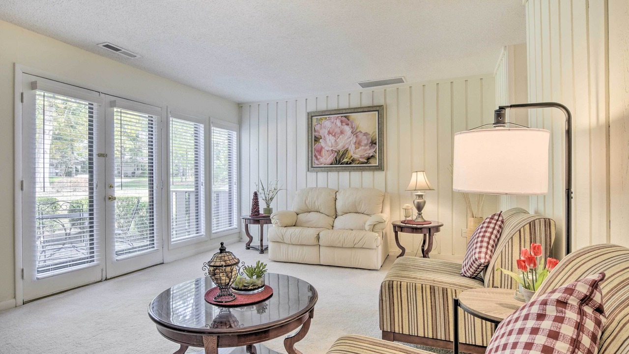 Photo of Livingroom in Chapel Hill