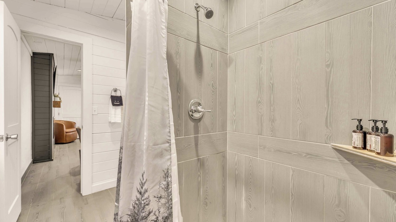 Photo of Bathroom in South Pittsburg