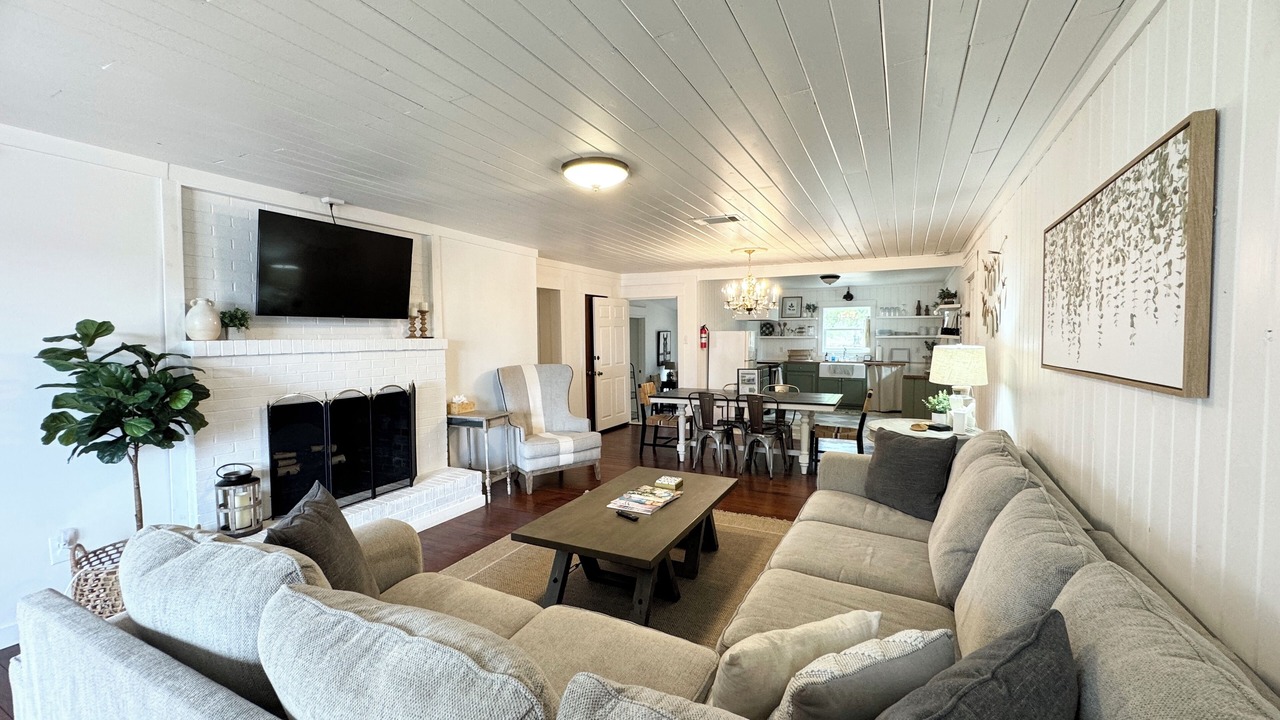 Photo of Livingroom in Crawford