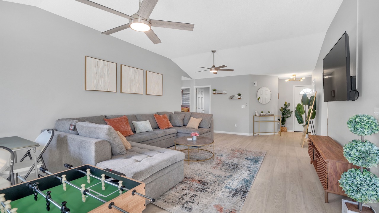 Photo of Livingroom in Huntcliff