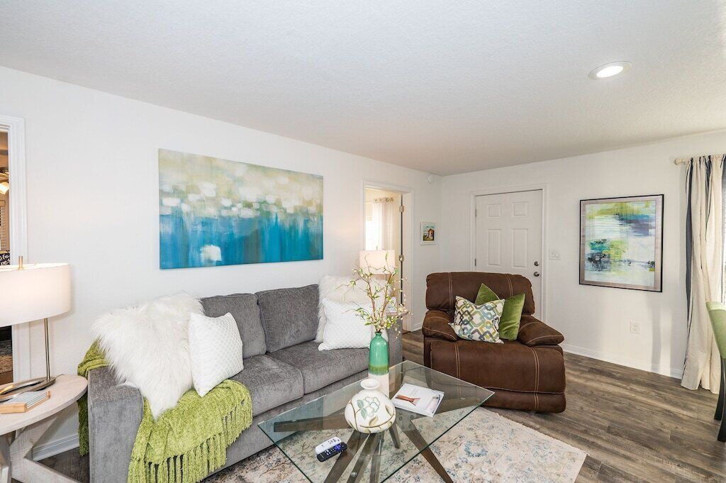 Photo of Livingroom in Cedar Lane