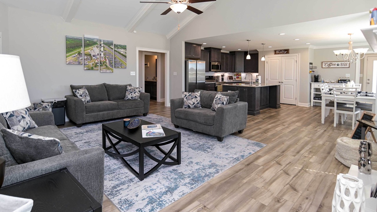 Photo of Livingroom in Hazel Green