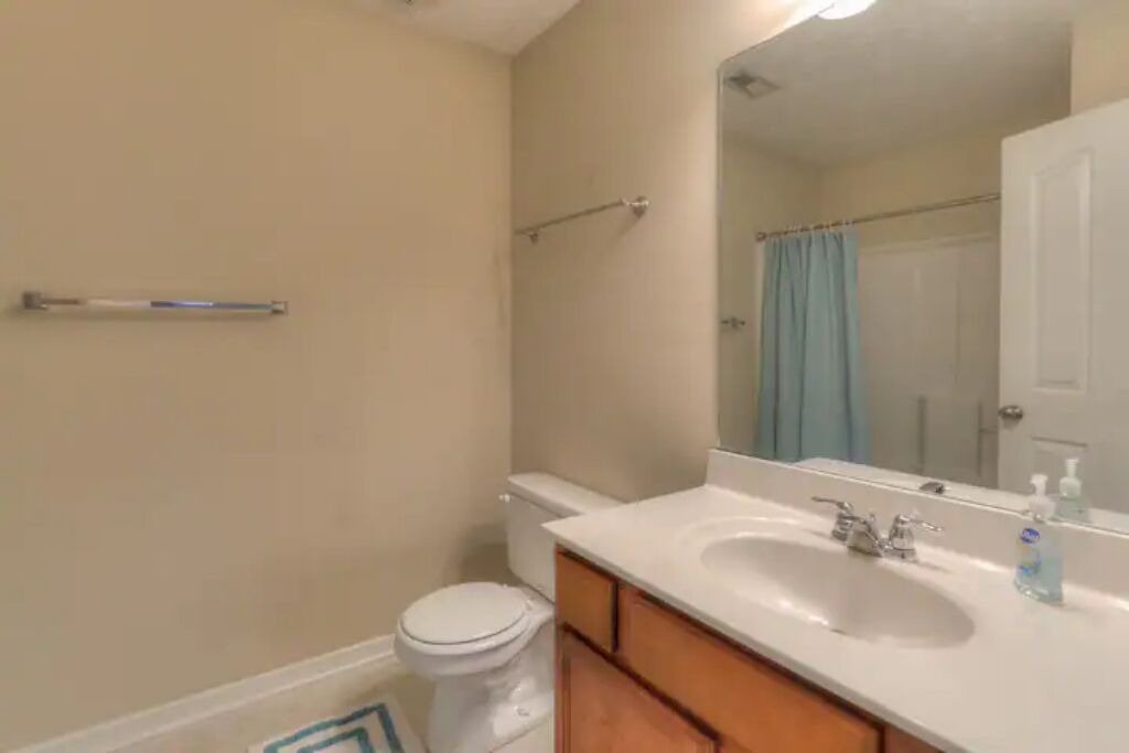 Photo of Bathroom in La Vergne
