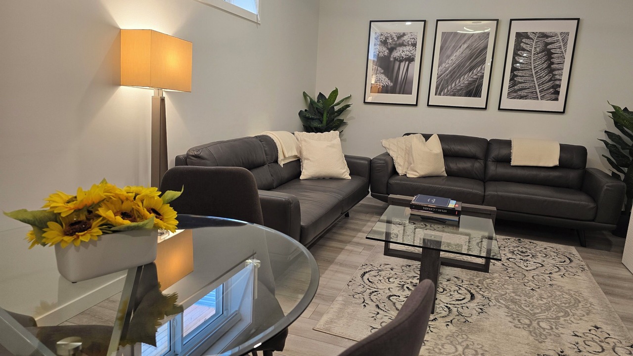 Photo of Livingroom in Southeast Calgary