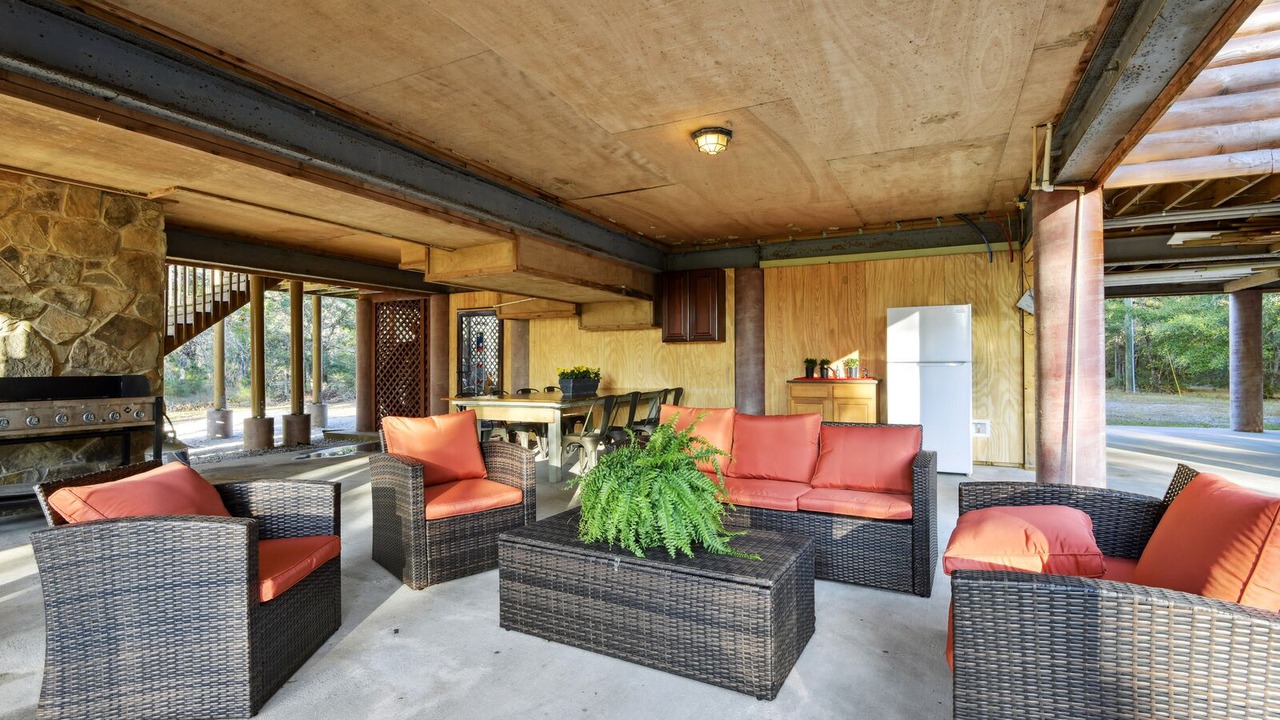 Photo of Outdoor in Waveland