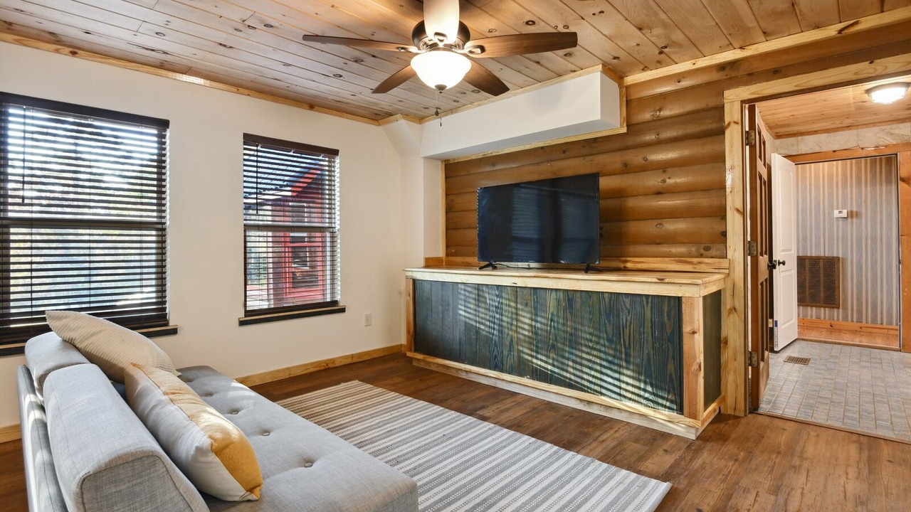 Photo of Livingroom in Waveland