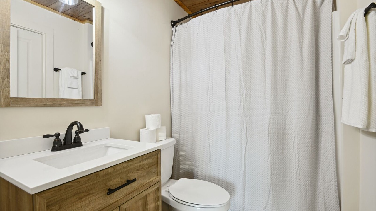 Photo of Bathroom in Waveland