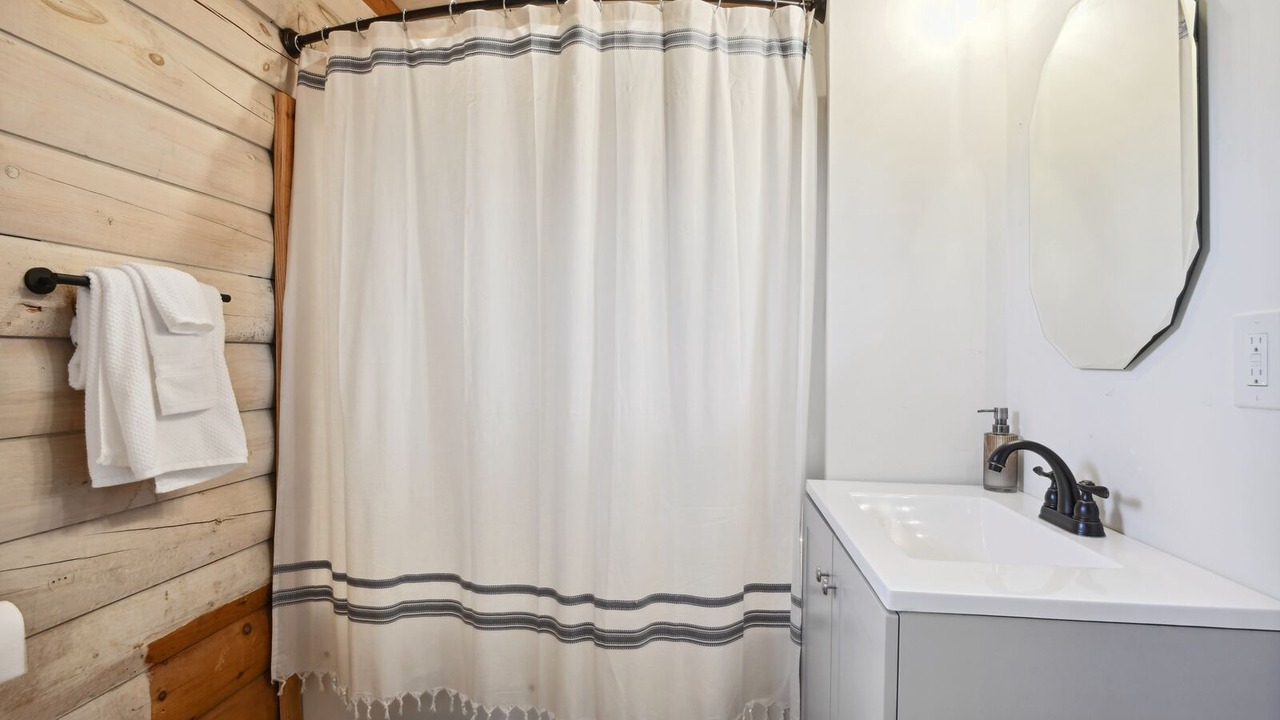 Photo of Bathroom in Waveland