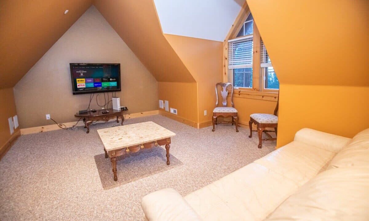 Photo of Bedroom in Carnelian Bay
