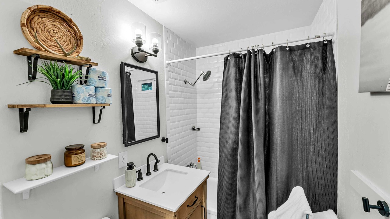 Photo of Bathroom in Sunnyside