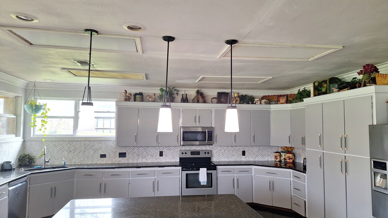 Photo of Others in Seguin