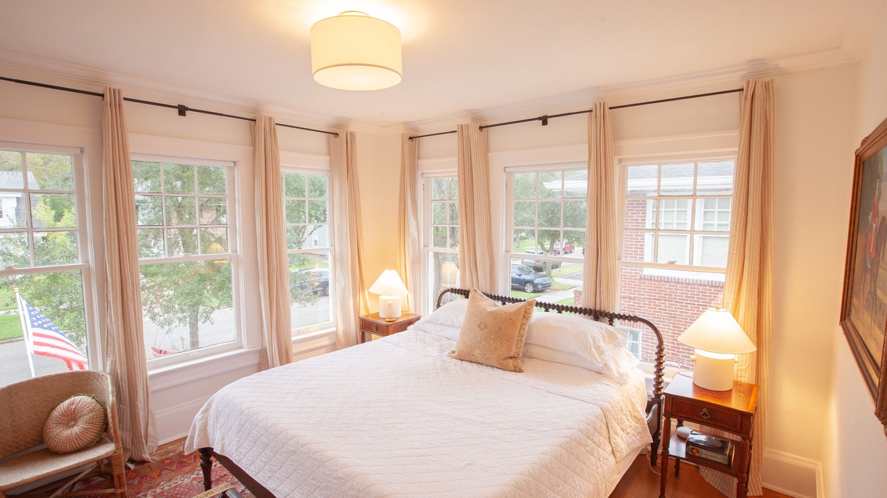 Photo of Bedroom in Avondale