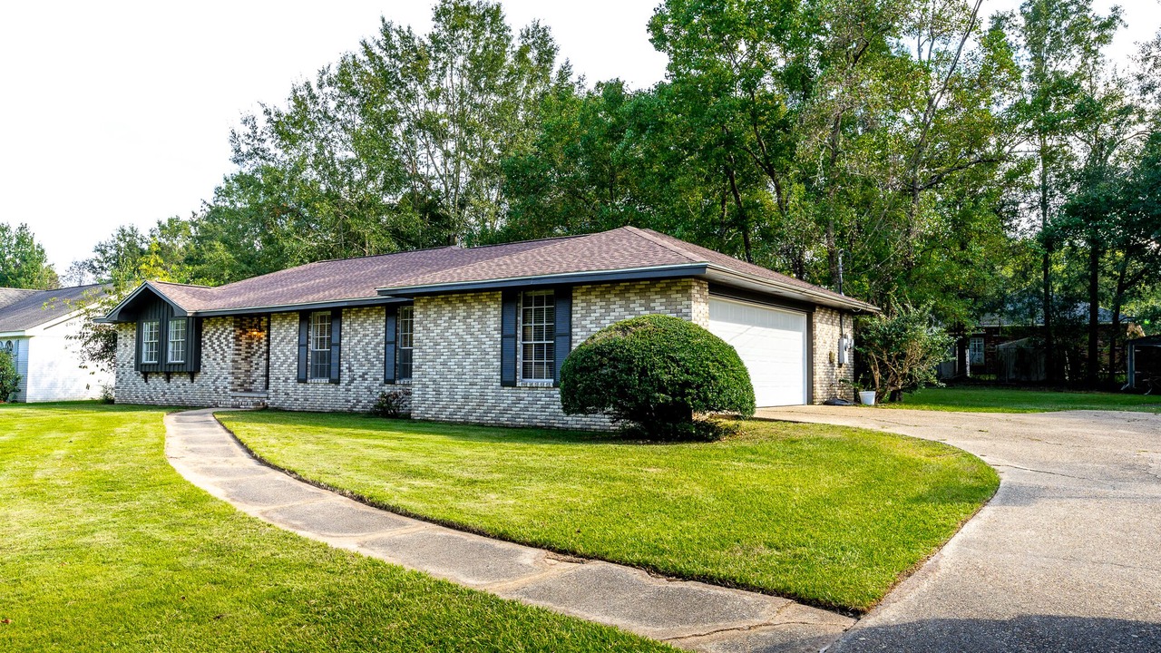Photo of Outdoor in Hattiesburg
