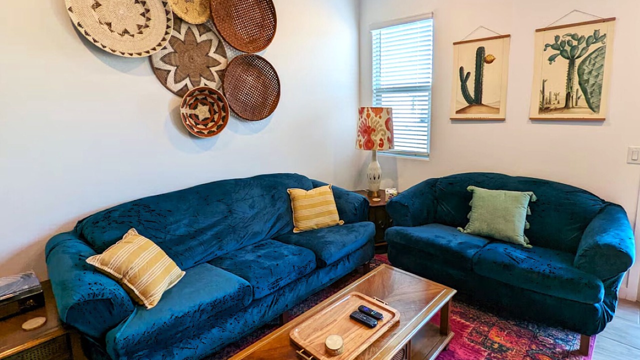 Photo of Livingroom in Laveen Village