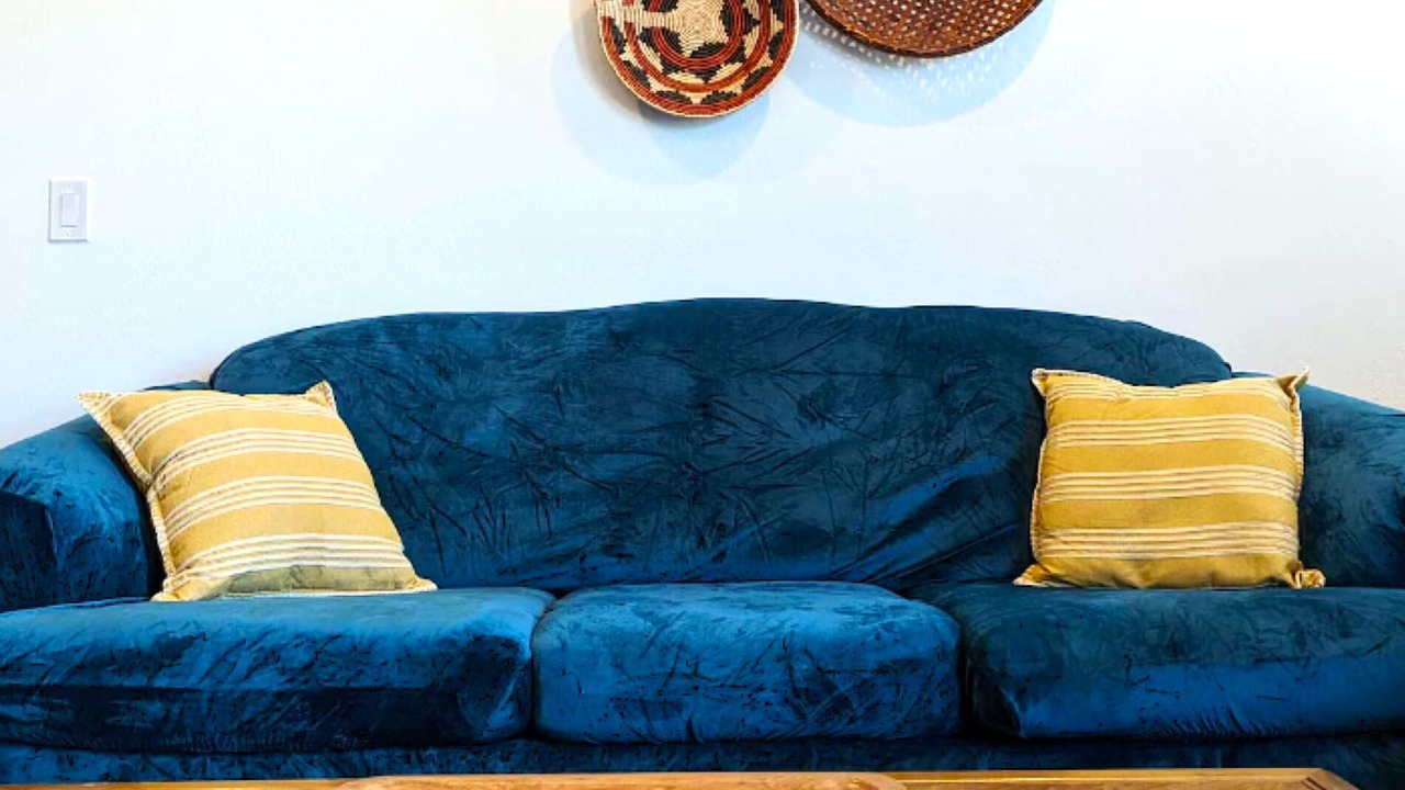 Photo of Livingroom in Laveen Village