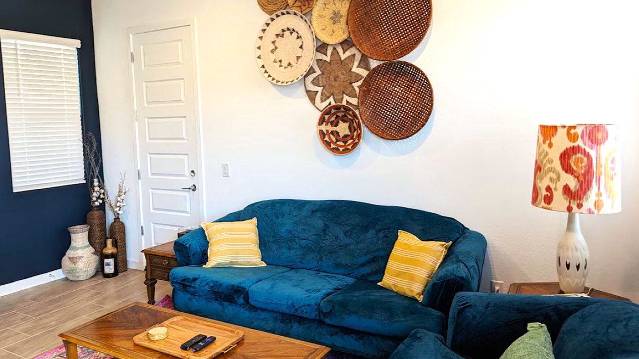 Photo of Livingroom in Laveen Village