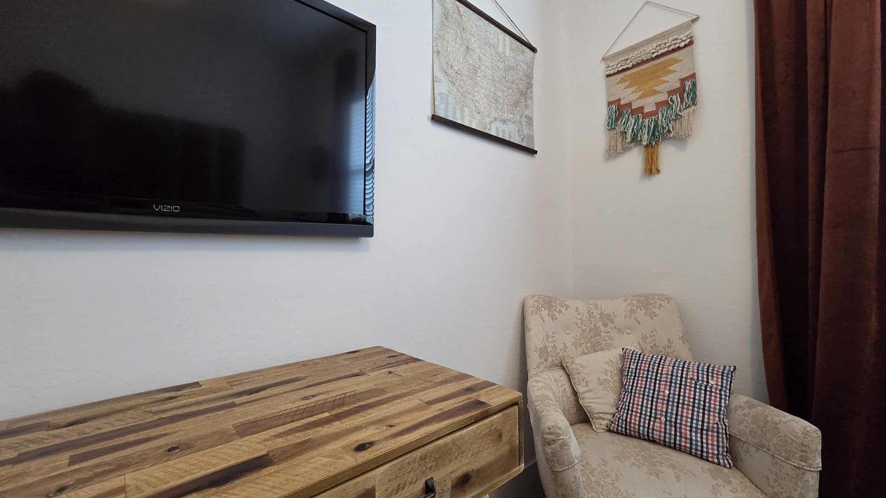 Photo of Livingroom in Laveen Village