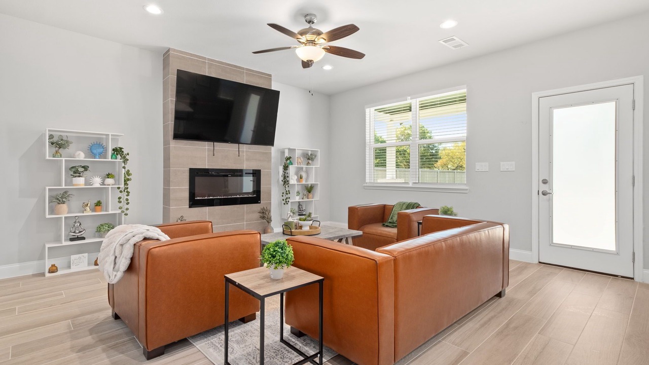 Photo of Livingroom in Cedar Crest
